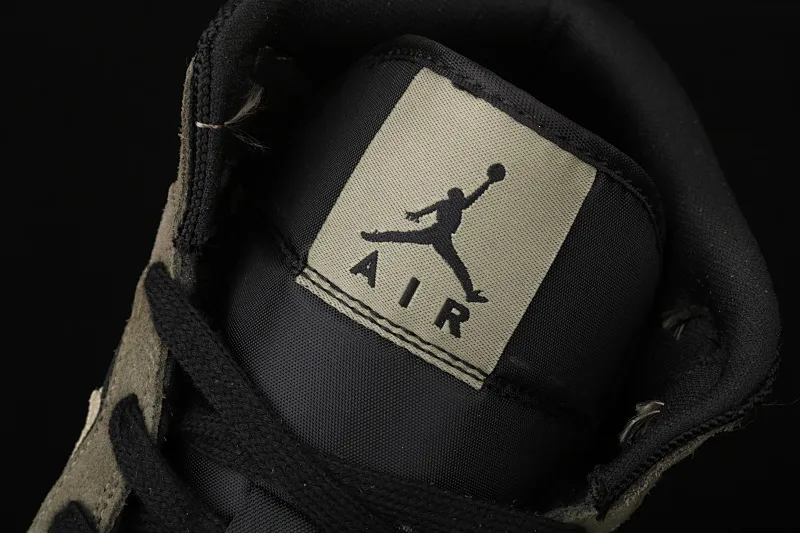 All categories Air Jordan Jordan series basketball shoes Air Jordan 1 Mid Air Jordan 1 Mid AJ1 Joe 1 mid-top series military green color BQ6472-030